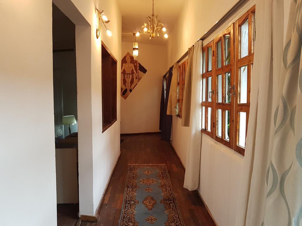 Bushman Cafe Hotel Abidjan Luaran gambar